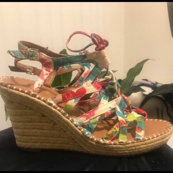 Colorful bright lace up wedges - Picture 2 of 4